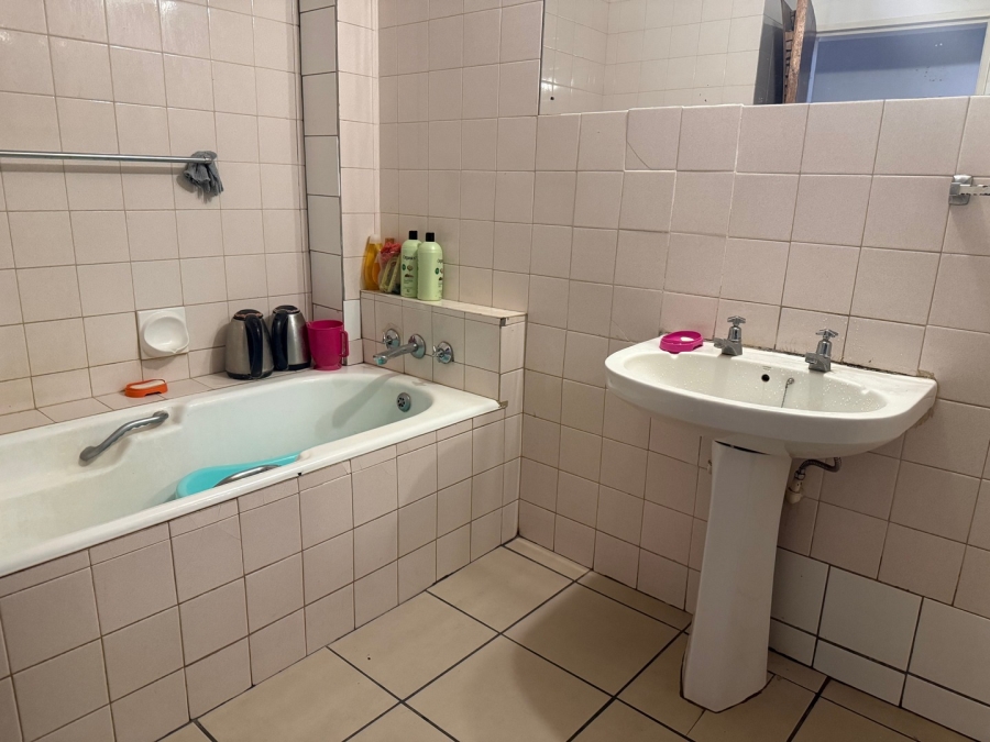2 Bedroom Property for Sale in Potchefstroom North West